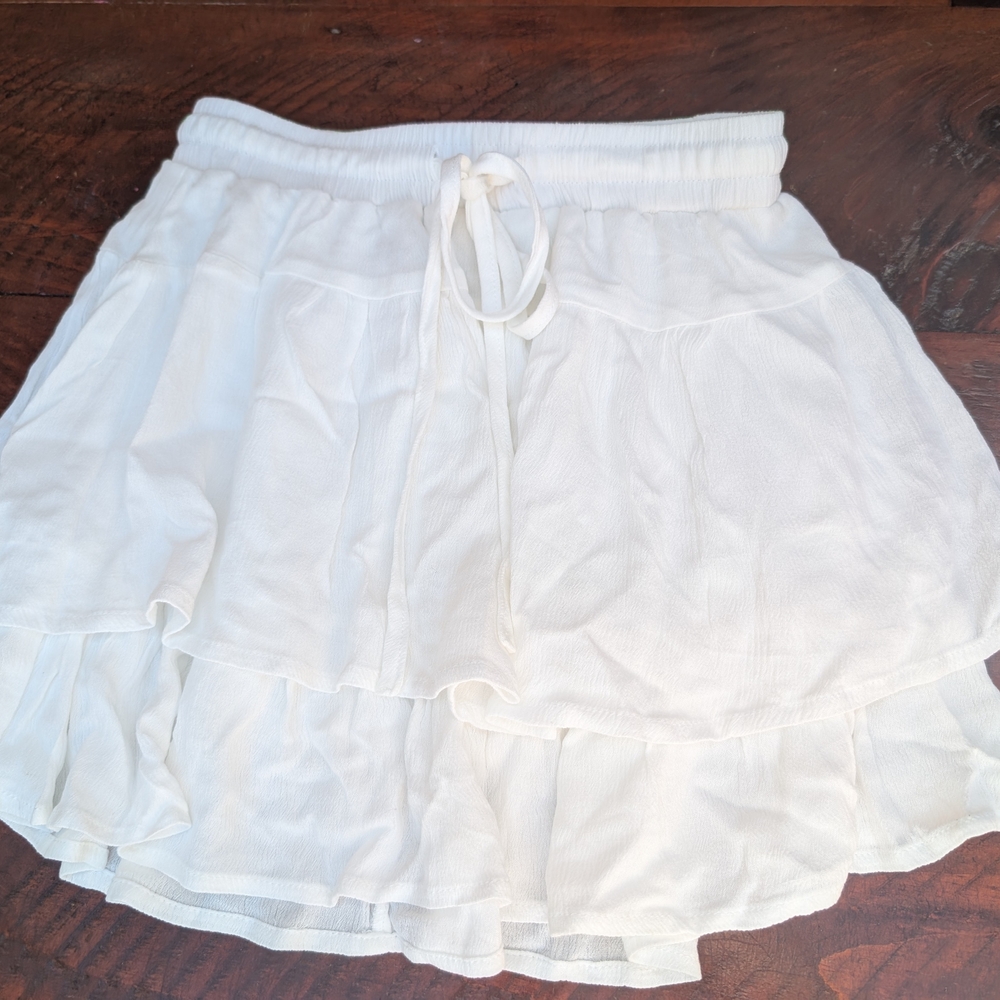 SHEIN Cream Ruffled Skirt